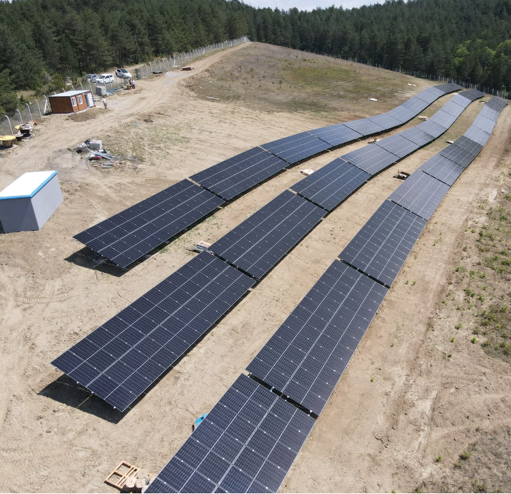 Karabük Güneş Enerjisi Santrali panel dizileri